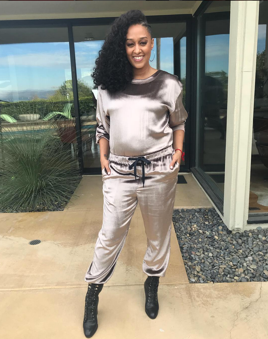 14 Photos Of Tia Mowry-Hardrict's Adorable Baby Bump That Will Make Your Day
